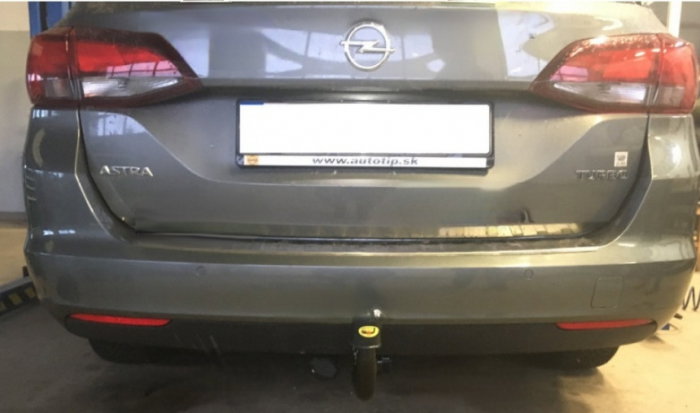 Opel Astra K combi 2015 - 2021 carlig de remorcare demontabil automat vertical marca Autohak [5]
