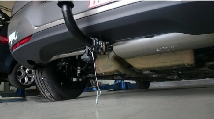 Opel Astra K htb 2015 - 2021 carlig de remorcare demontabil automat cu maneta marca Autohak [7]