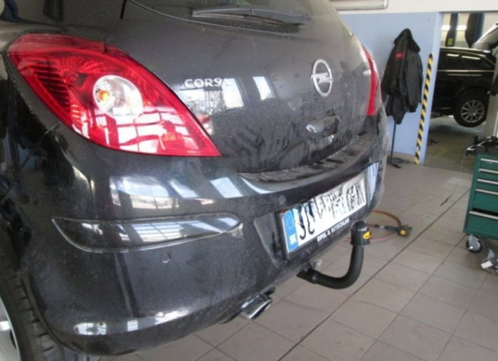 Opel Corsa D 2006 - 2019 carlig de remorcare demontabil automat vertical marca Autohak [8]