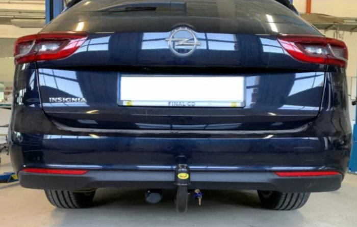 Opel Insignia combi dupa 2017 carlig de remorcare demontabil automat vertical marca Autohak [4]