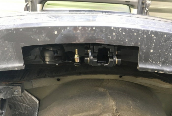 Opel Meriva dupa 2010 carlig de remorcare demontabil automat vertical marca Autohak [4]