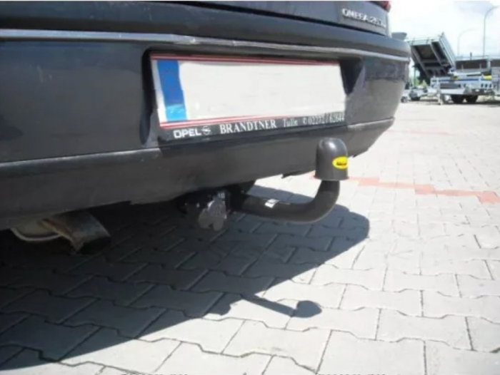 Carlig remorcare Opel Omega 4 usi fabricat intre 1994 - 2003 marca Autohak [5]