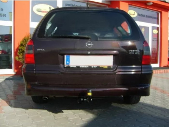 Carlig remorcare Opel Vectra B combi fabricat intre 1996 - 2003 marca Autohak [3]