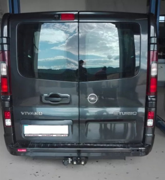 Opel Vivaro fabricat intre 2014 - 08/2019 carlig de remorcare marca Autohak [2]