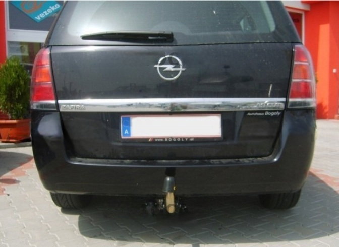 Opel Zafira B 2005 - 2012 carlig de remorcare demontabil automat cu maneta marca Autohak [3]