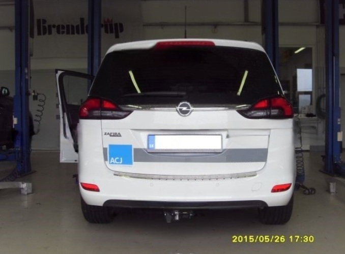 Opel Zafira C 2012 - 2019 carlig de remorcare demontabil automat cu maneta marca Autohak [9]