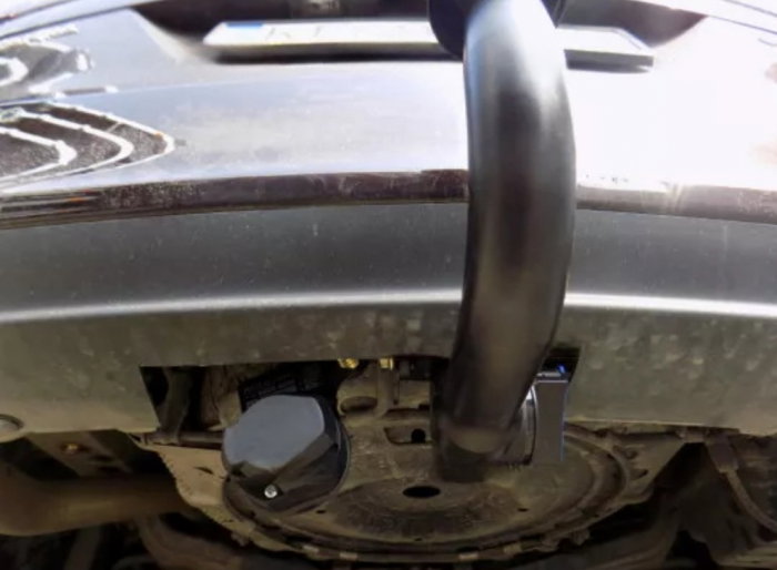 Opel Zafira C 2012 - 2019 carlig de remorcare demontabil automat vertical marca Autohak [10]