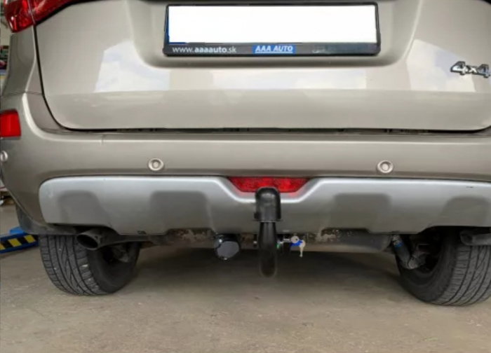 Renault Kadjar 2008 - 2017 carlig de remorcare demontabil automat vertical marca Autohak [5]