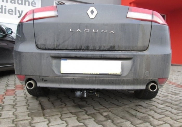 Renault Laguna 5 usi dupa 2007 carlig de remorcare demontabil automat cu maneta marca Autohak [5]