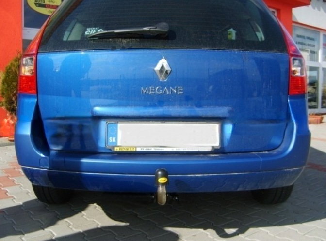 Renault Megane 2 combi 2003 - 2009 carlig de remorcare demontabil automat cu maneta marca Autohak [4]