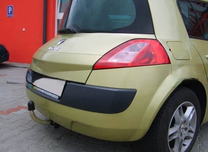 Renault Megane 2 htb 2002 - 2009 carlig de remorcare demontabil automat cu maneta marca Autohak [2]
