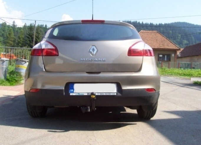 Renault Megane 3 htb fabricat intre 2009 - 2016 carlig de remorcare marca Autohak [5]