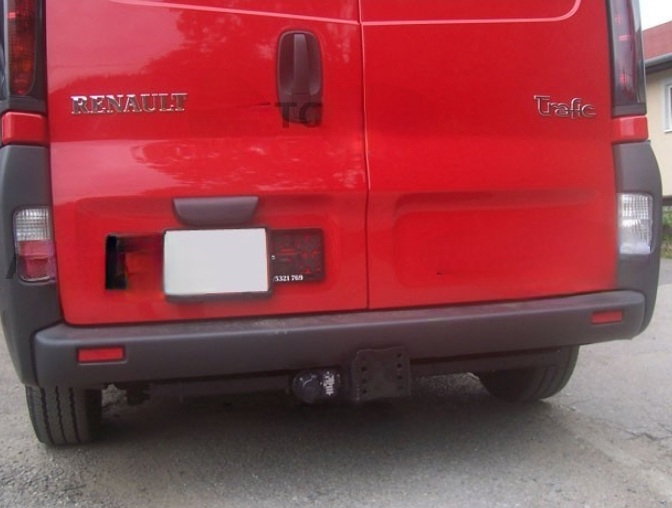 Carlig remorcare Renault Trafic duba dupa 2001 marca Autohak [4]