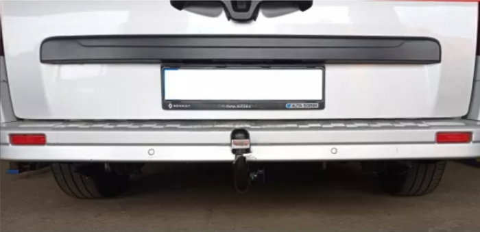 Renault Trafic dupa 2014 carlig de remorcare demontabil automat vertical marca Autohak [7]