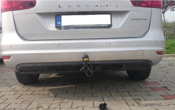 Seat Alhambra dupa 2010 carlig de remorcare demontabil automat cu maneta marca Autohak [3]