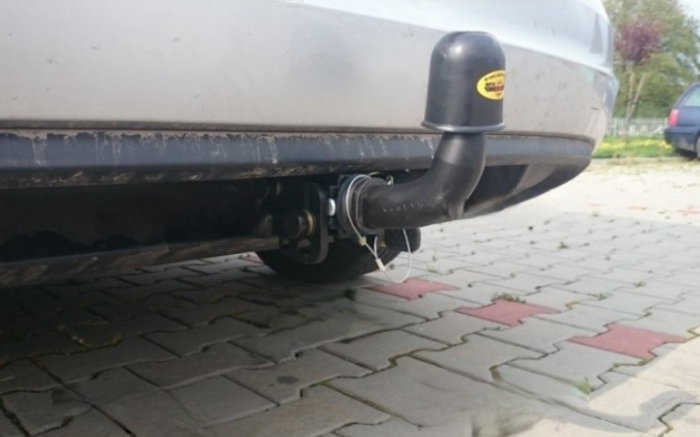 Seat Alhambra dupa 2010 carlig de remorcare demontabil automat cu maneta marca Autohak [2]