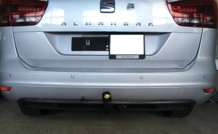 Seat Alhambra dupa 2010 carlig de remorcare demontabil automat vertical marca Autohak [10]