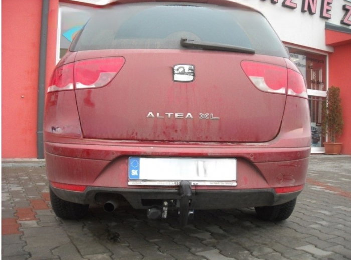 Seat Altea 5P1 si XL 2004 - 2015 carlig de remorcare demontabil automat vertical marca Autohak [4]