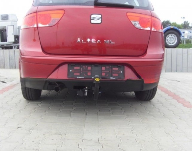 Seat Altea 5P1 si XL 2004 - 2015 carlig de remorcare demontabil automat vertical marca Autohak [11]