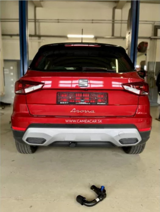 Seat Arona dupa 2017 carlig de remorcare demontabil automat vertical marca Autohak [14]