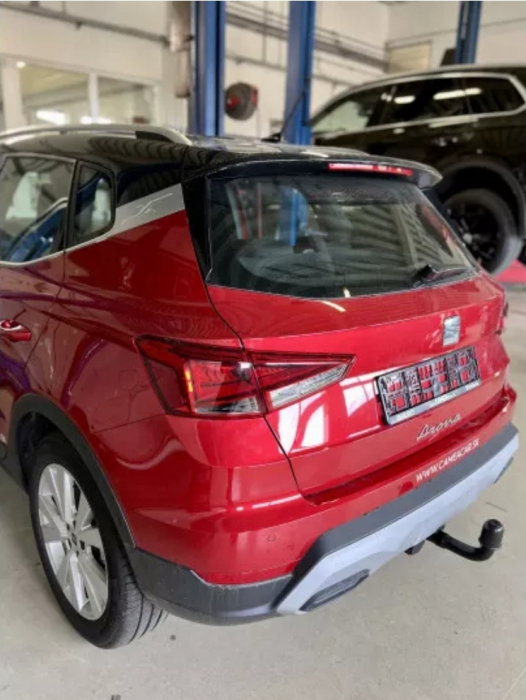 Seat Arona dupa 2017 carlig de remorcare demontabil automat vertical marca Autohak [6]