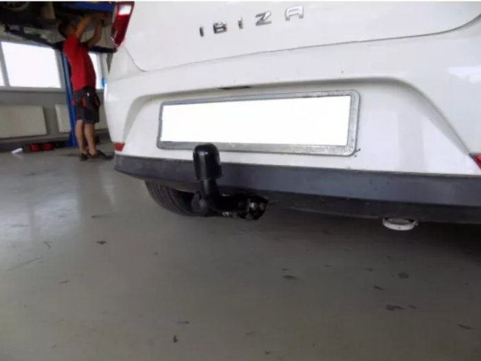 Carlig remorcare Seat Ibiza ST dupa 2008 marca Autohak [3]