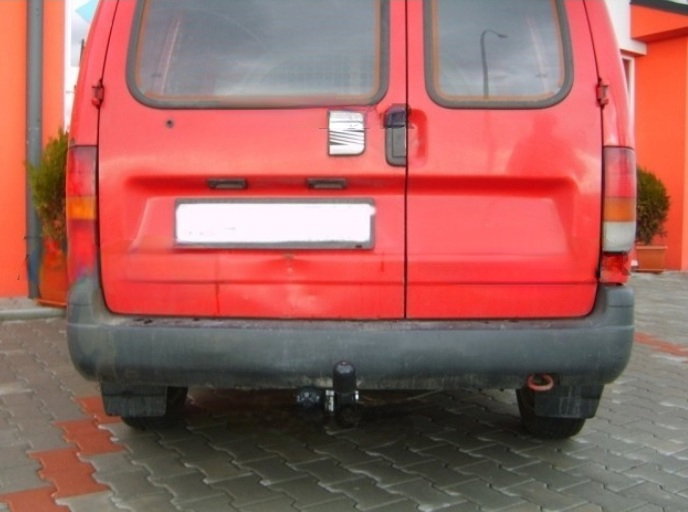 Carlig remorcare Seat Inca van fabricat intre 1995 - 2003 marca Autohak [3]