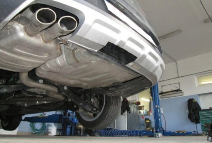 Seat Leon ST combi dupa 2013 carlig de remorcare demontabil automat vertical marca Autohak [12]