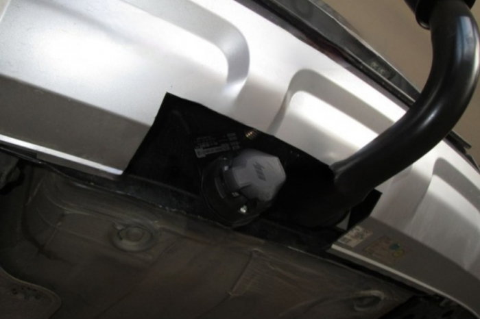 Seat Leon ST combi dupa 2013 carlig de remorcare demontabil automat vertical marca Autohak [14]