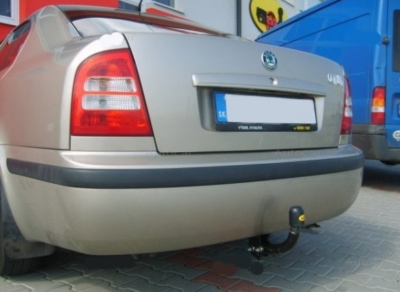 Carlig remorcare Skoda Octavia 1 dupa 1996 marca Autohak [2]