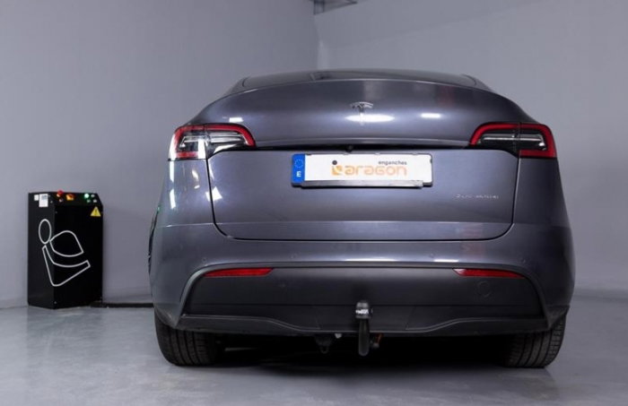 Carlig remorcare Tesla Model Y 5 usi 08/2021 - prezent demontabil automat vertical [4]