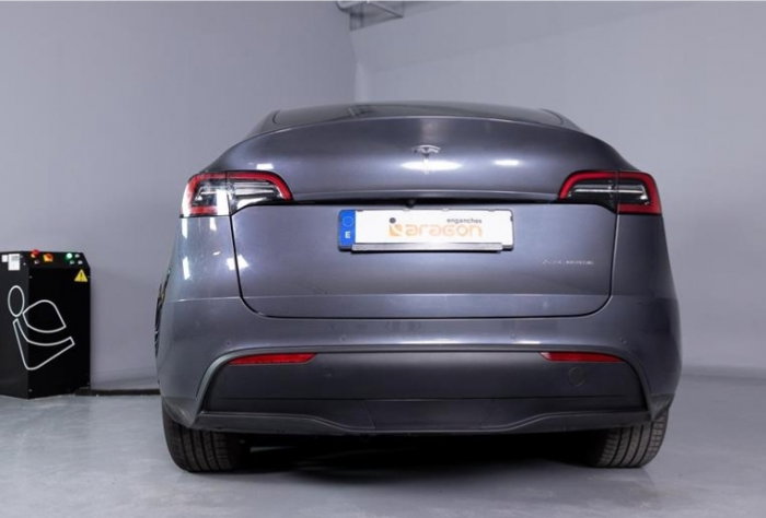Carlig remorcare Tesla Model Y 5 usi 08/2021 - prezent demontabil automat vertical [9]