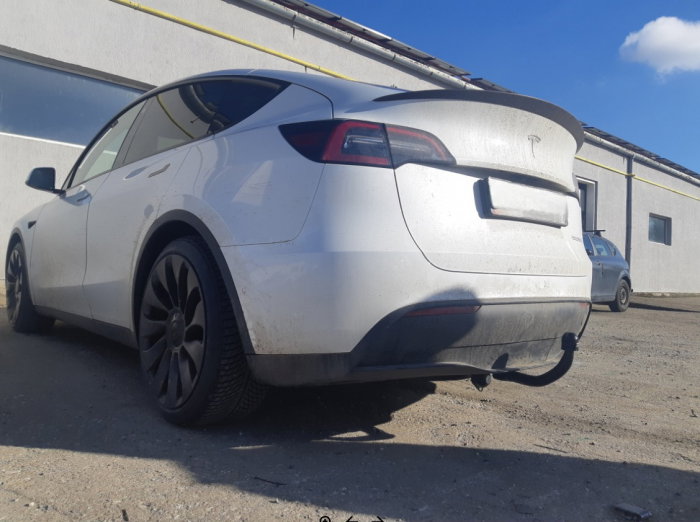 Carlig remorcare Tesla Model Y 5 usi 08/2021 - prezent marca Autohak [4]