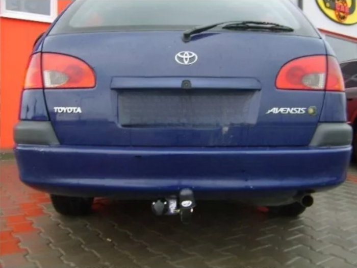 Carlig remorcare Toyota Avensis combi 1997-2002 marca Autohak [4]