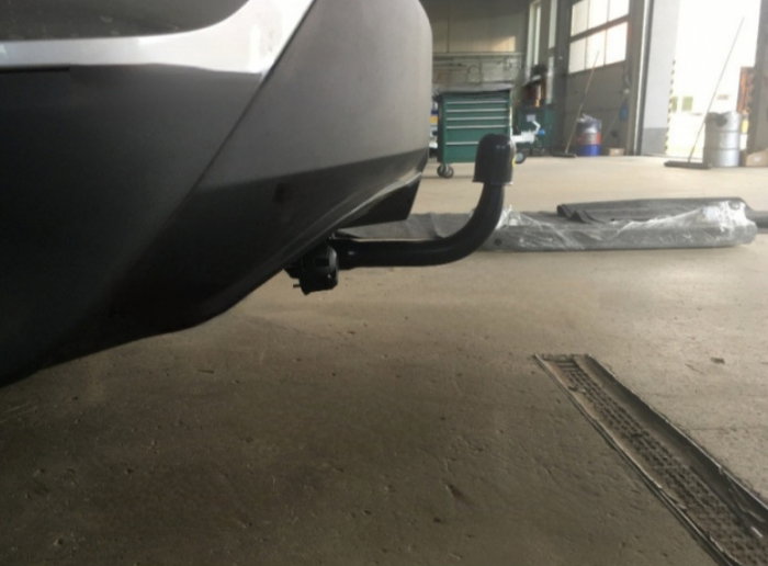 Toyota CH-R dupa 2016 carlig de remorcare demontabil automat vertical marca Autohak [12]