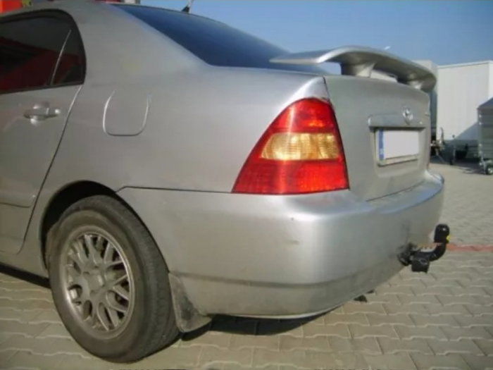 Carlig remorcare Toyota Corolla 4 usi 2002-2007 marca Autohak [3]
