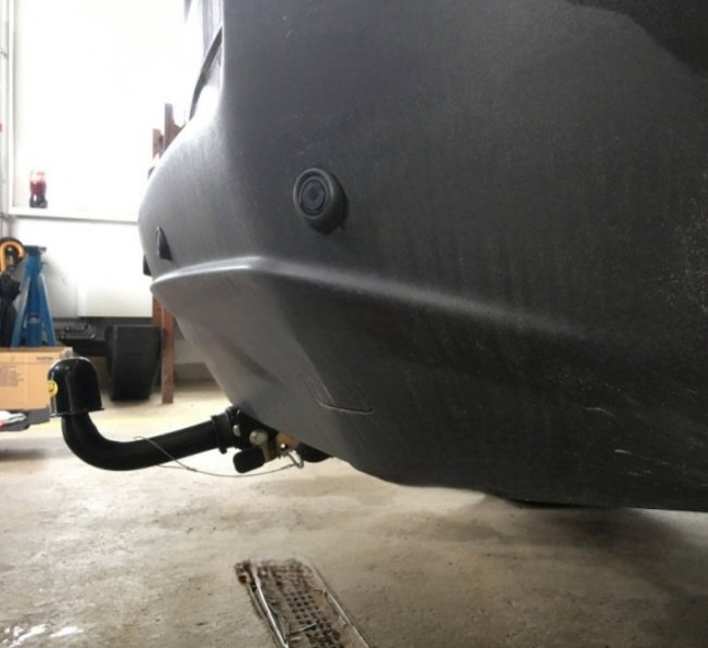Volvo XC90 2002 - 04/2015 carlig de remorcare demontabil automat cu maneta marca Autohak [6]