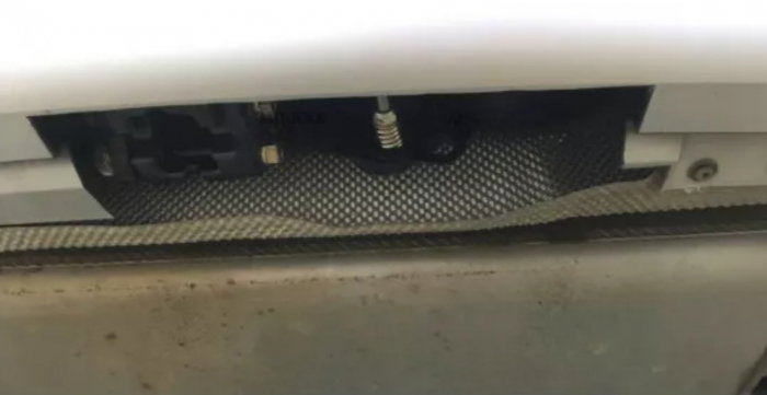 Volvo XC90 dupa 05/2015 carlig de remorcare demontabil automat vertical marca Autohak [10]