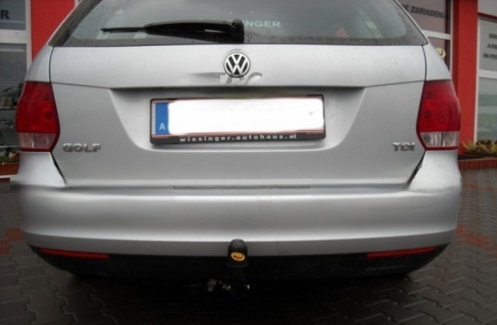 Carlig remorcare Vw Golf 5 Variant dupa 2007 marca Autohak [3]