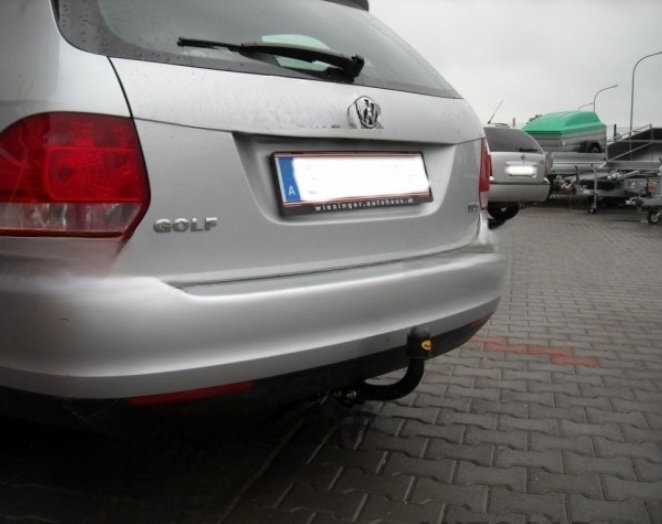Carlig remorcare Vw Golf 5 Variant dupa 2007 marca Autohak [4]