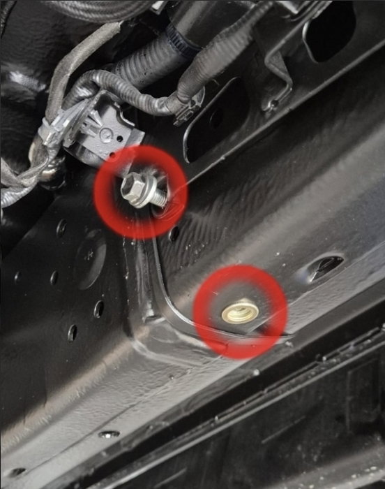 Scut Metalic Reductor și Catalizator Toyota Hilux 2026+ [7]