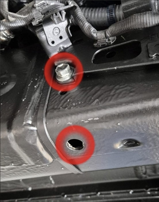 Scut Metalic Reductor și Catalizator Toyota Hilux 2026+ [5]