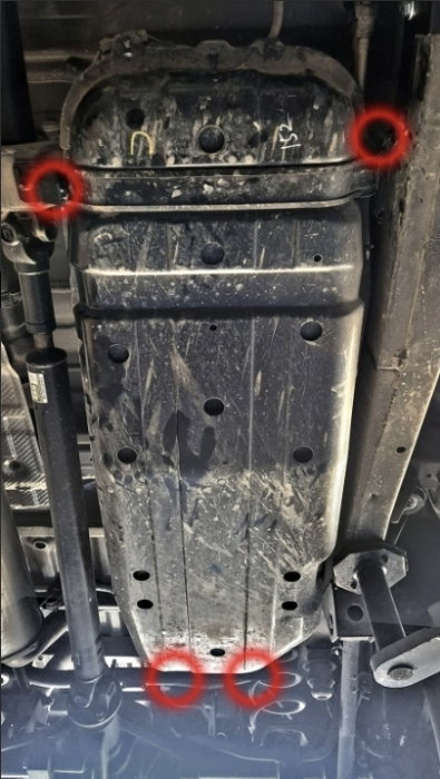 Scut metalic rezervor SsangYong Musso Grand [9]