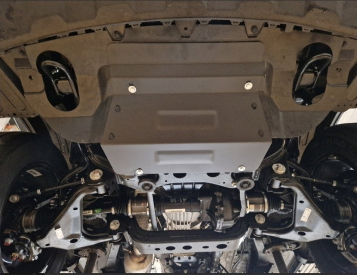 Scut metalic de protecție motor și radiator Cirelli 8 [5]