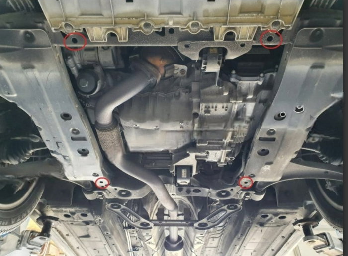 Scut metalic Opel Zafira C (2011-2020) cu fereastră de vizitare [3]
