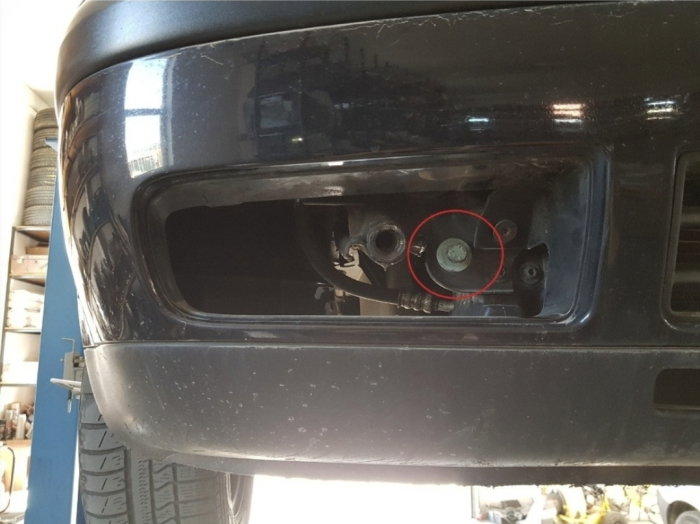 Scut Motor Metalic Oțel Skoda Octavia Tour (1998-2010) - Protecție Integrală 2mm cu Jug, Suporturi și Fereastră Ulei [5]