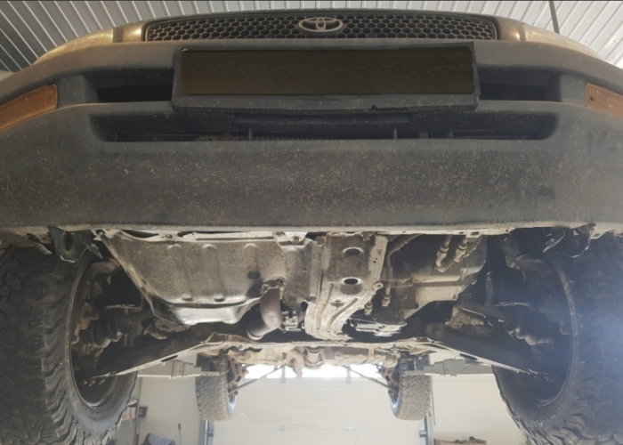 Scut metalic motor, cutie viteză, radiator și bară față Toyota RAV 4 (1994 - 2000) – Oțel 2mm [7]