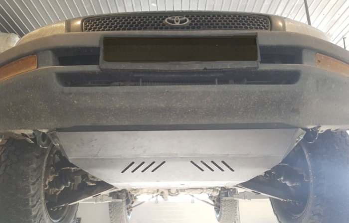 Scut metalic motor, cutie viteză, radiator și bară față Toyota RAV 4 (1994 - 2000) – Oțel 2mm [8]