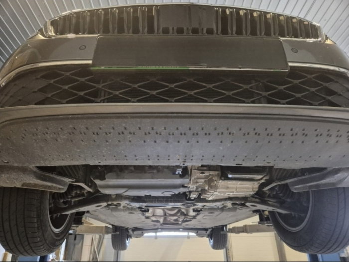 Scut Motor Metalic VW T-Roc Cutie Manuală (2017 - 2026) – Protecție Profesională 2mm [9]