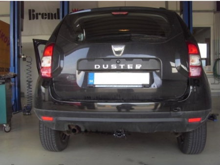 Dacia Duster 2013 - 2017 carlig de remorcare cu maneta marca Autohak [4]